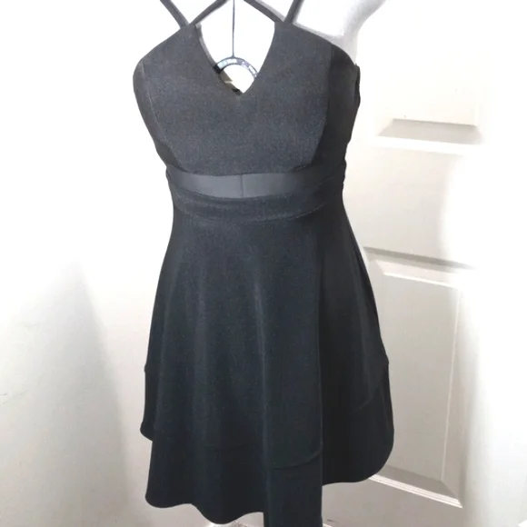 Honey and Rose Sz S Black Criss-Cross Front, Mesh Center, Midi - Picture 2 of 8